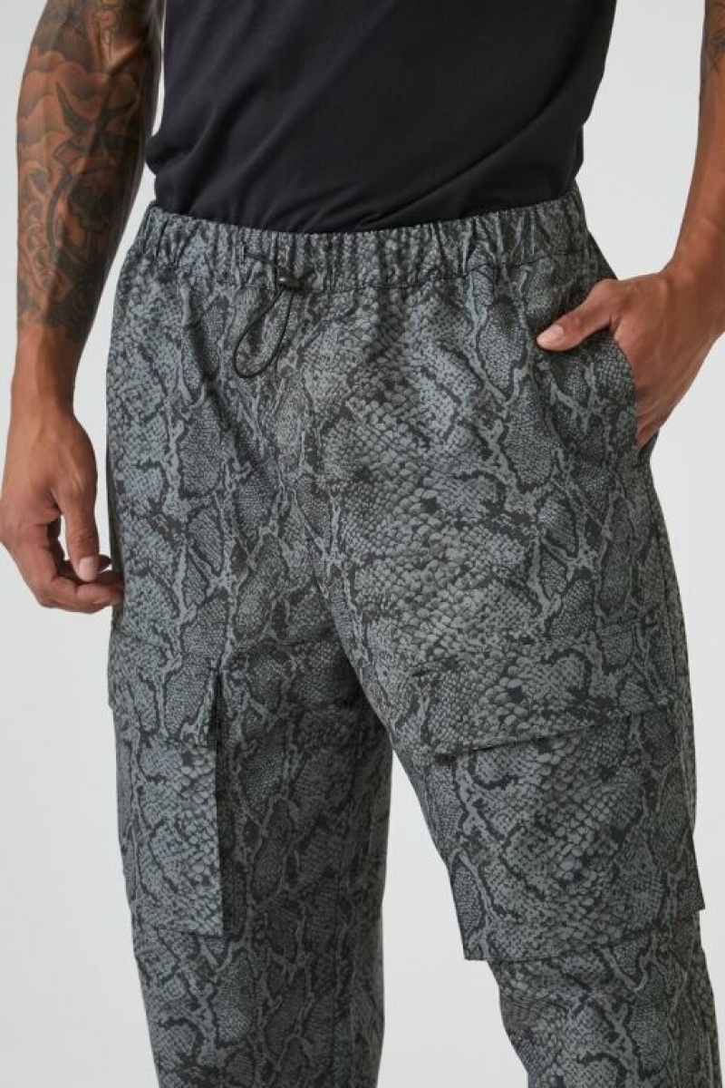 Pantalon Forever 21 Snake Print Cargo Joggers Hombre Grises Multicolor | ACa6Ktr7zI5